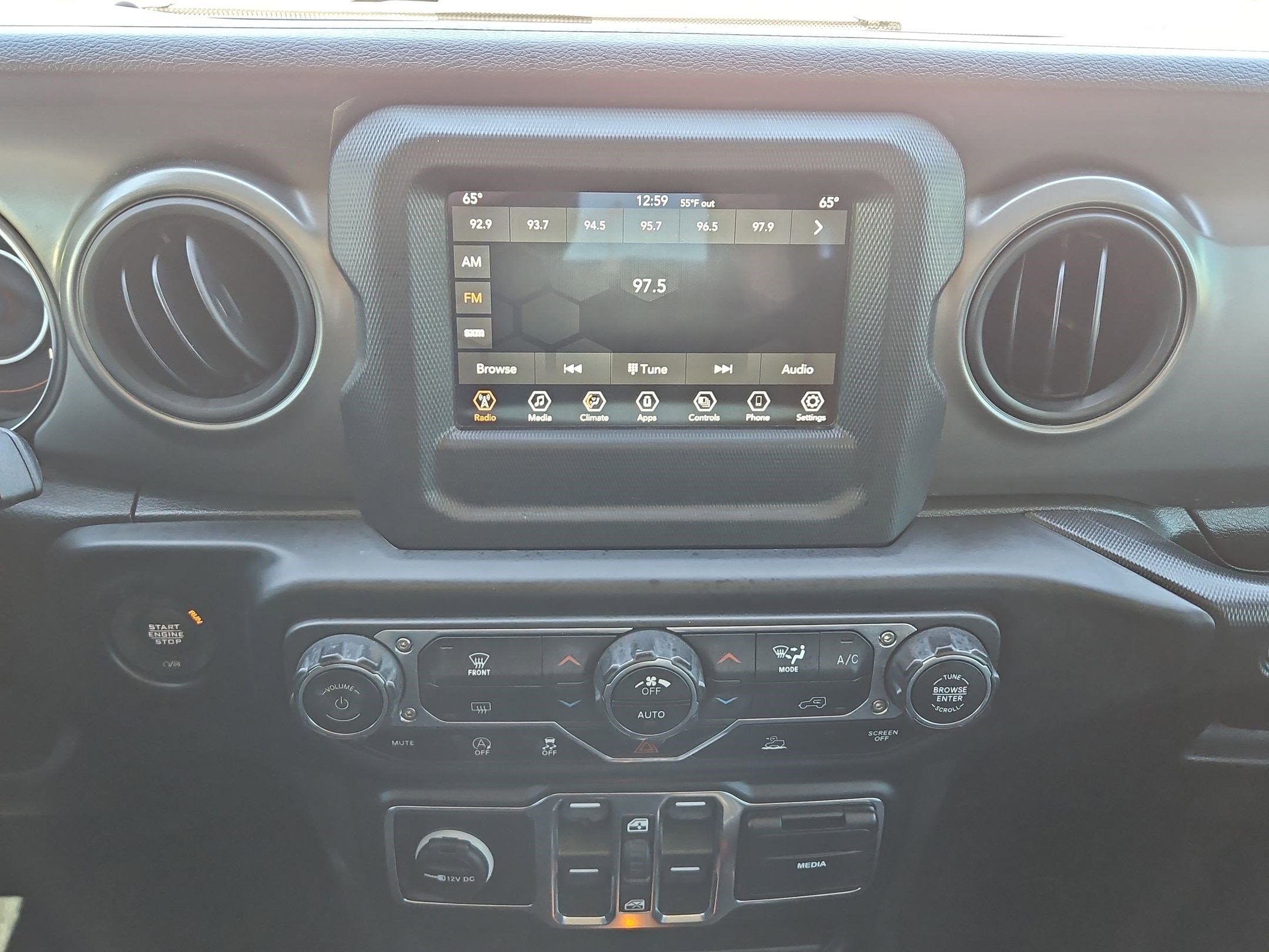 Used 2022 Jeep Wrangler Unlimited Sport S image 25