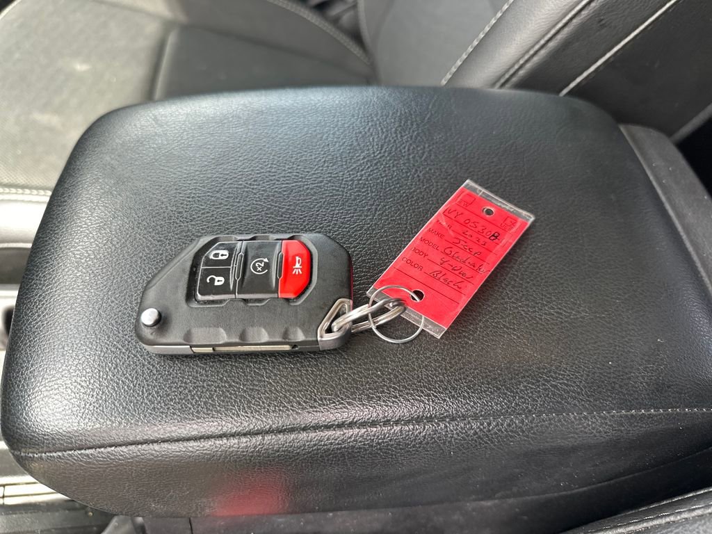 Used 2023 Jeep Gladiator Sport AWD/4WD image 47