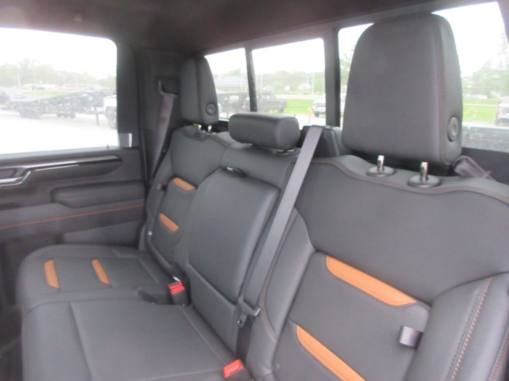 New 2026 GMC Sierra 2500 AT4 w/ AT4 Premium Plus Package AWD/4WD image 14
