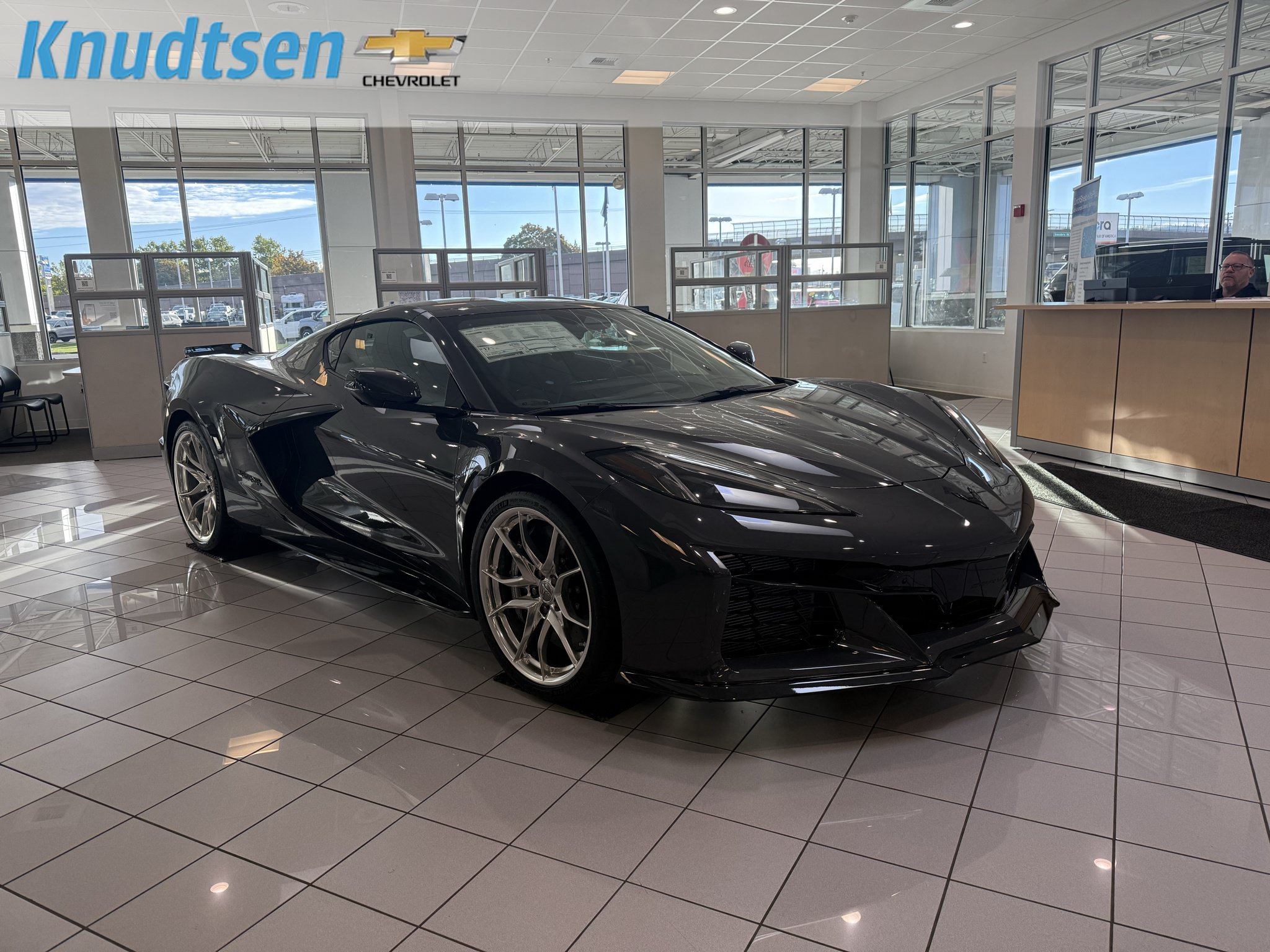 New 2027 Chevrolet Corvette Grand Sport w/ Z52 Sport Performance Package RWD image 1