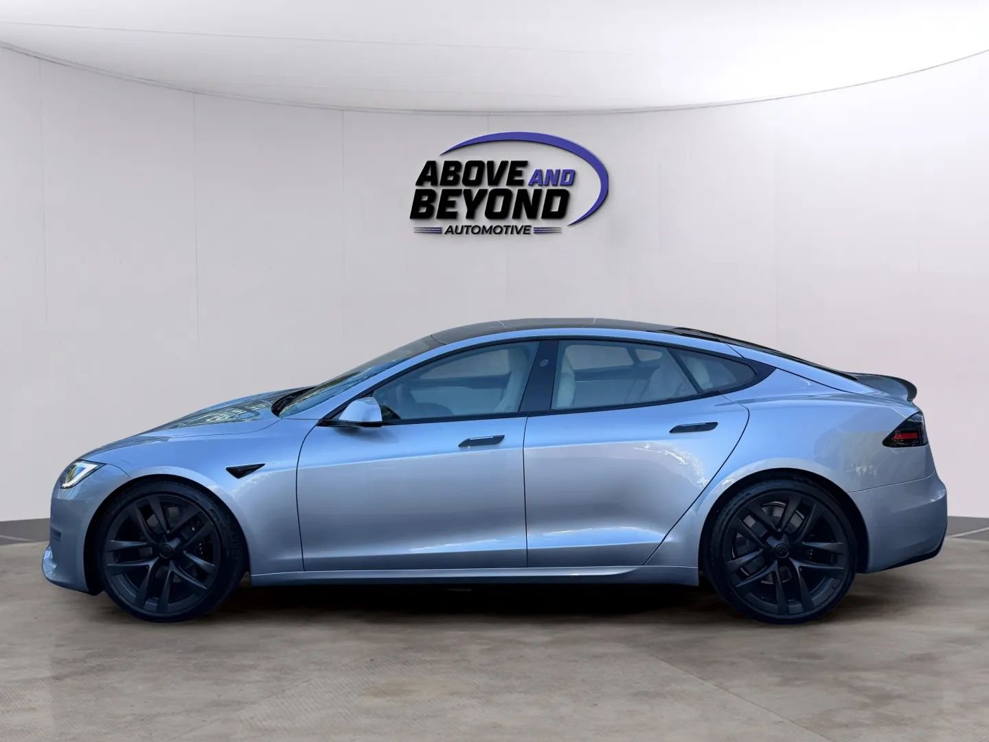 Used 2025 Tesla Model S AWD/4WD image 5