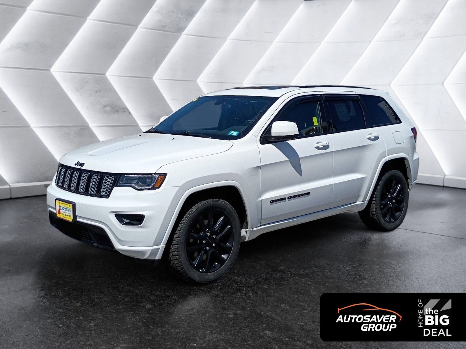 Certified 2021 Jeep Grand Cherokee Laredo X AWD/4WD image 1