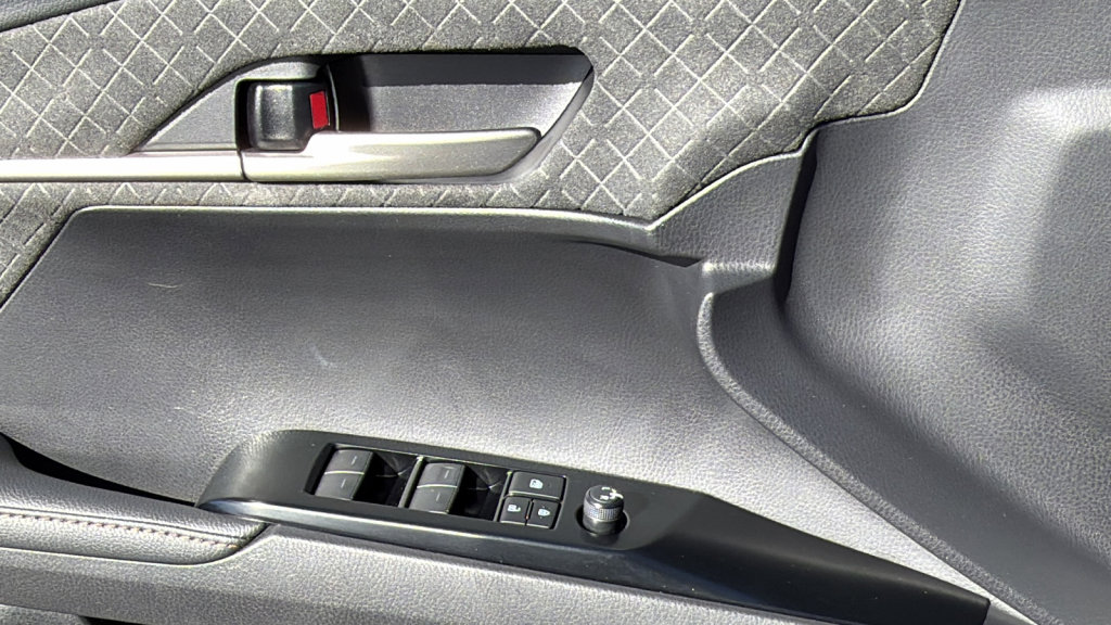 Used 2025 Toyota Camry XLE image 22