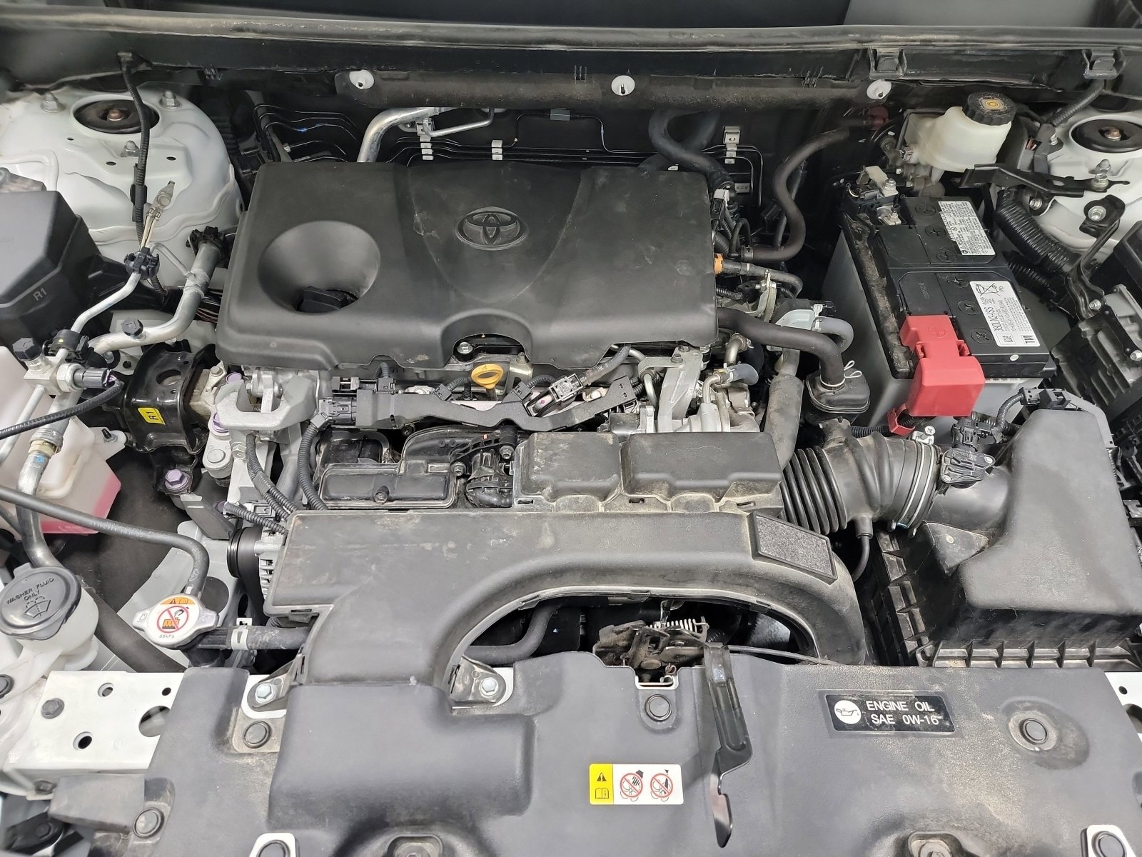 Used 2020 Toyota RAV4 XLE image 25