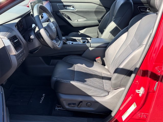 Certified 2026 Nissan Rogue Platinum w/ Tech Package AWD/4WD image 22