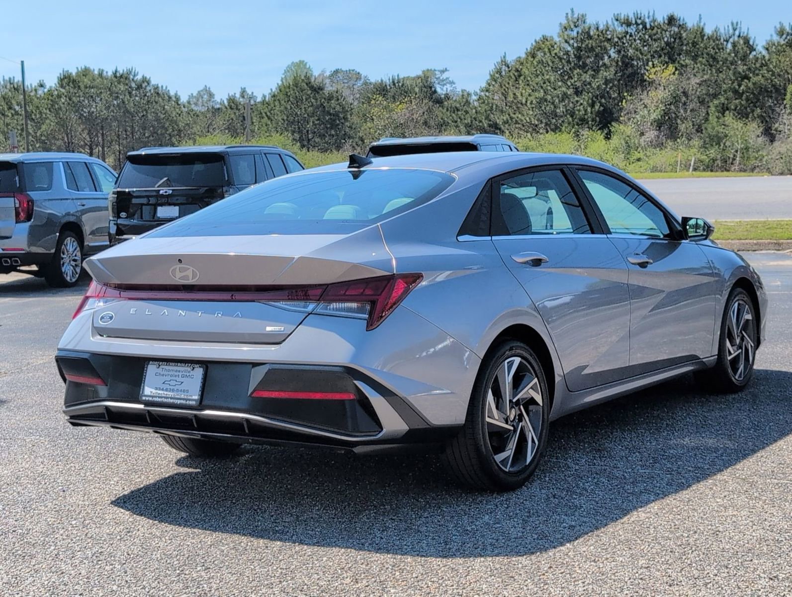 Used 2025 Hyundai Elantra Limited image 6