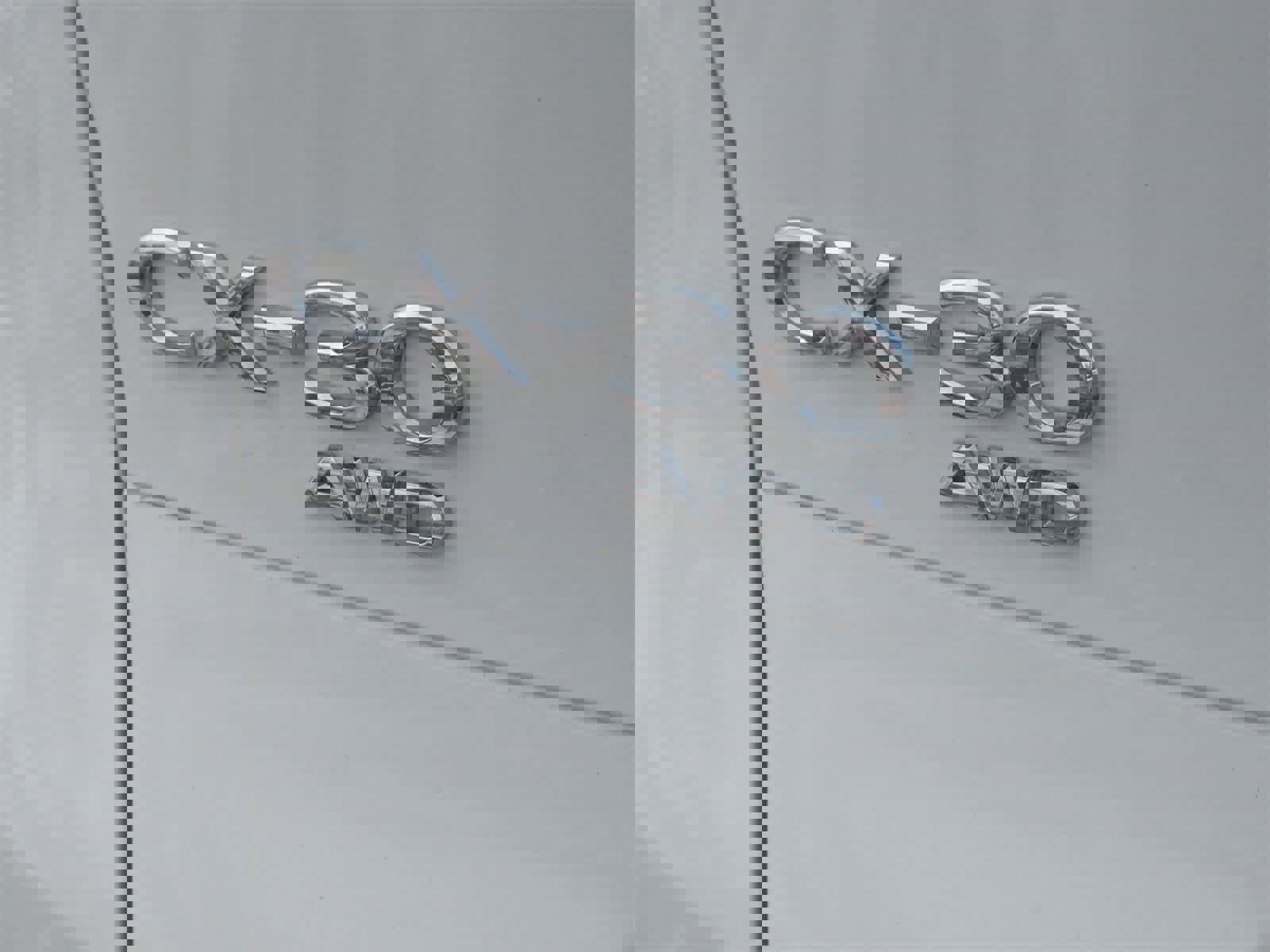 Used 2025 MAZDA CX-30 AWD 2.5 S w/ Premium Package image 12