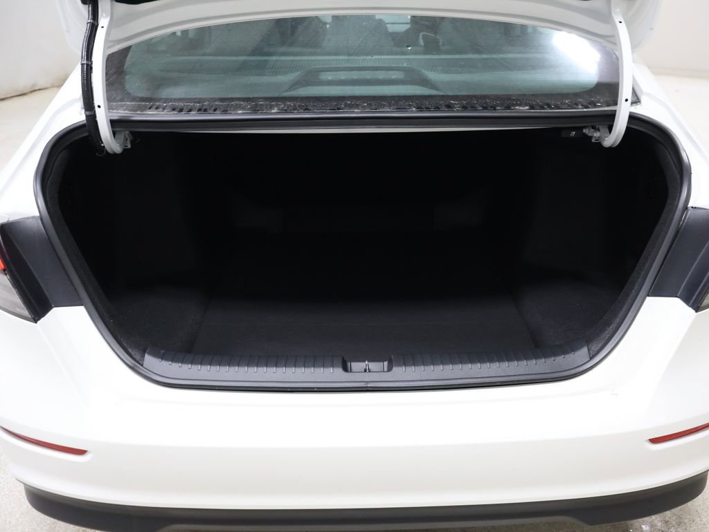 New 2026 Honda Accord LX image 15