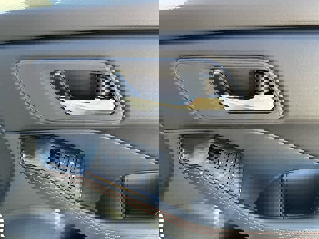 New 2026 Nissan Rogue SV image 26