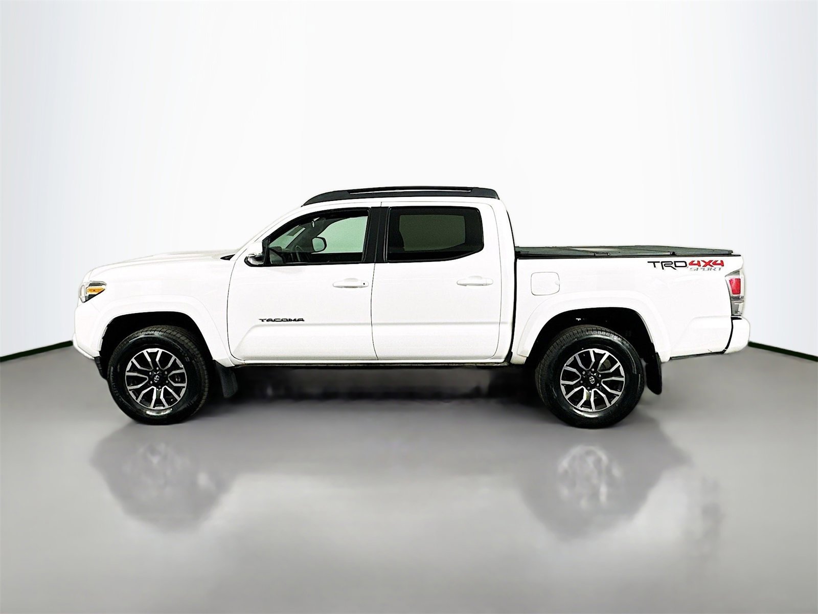 Certified 2022 Toyota Tacoma TRD Sport image 4