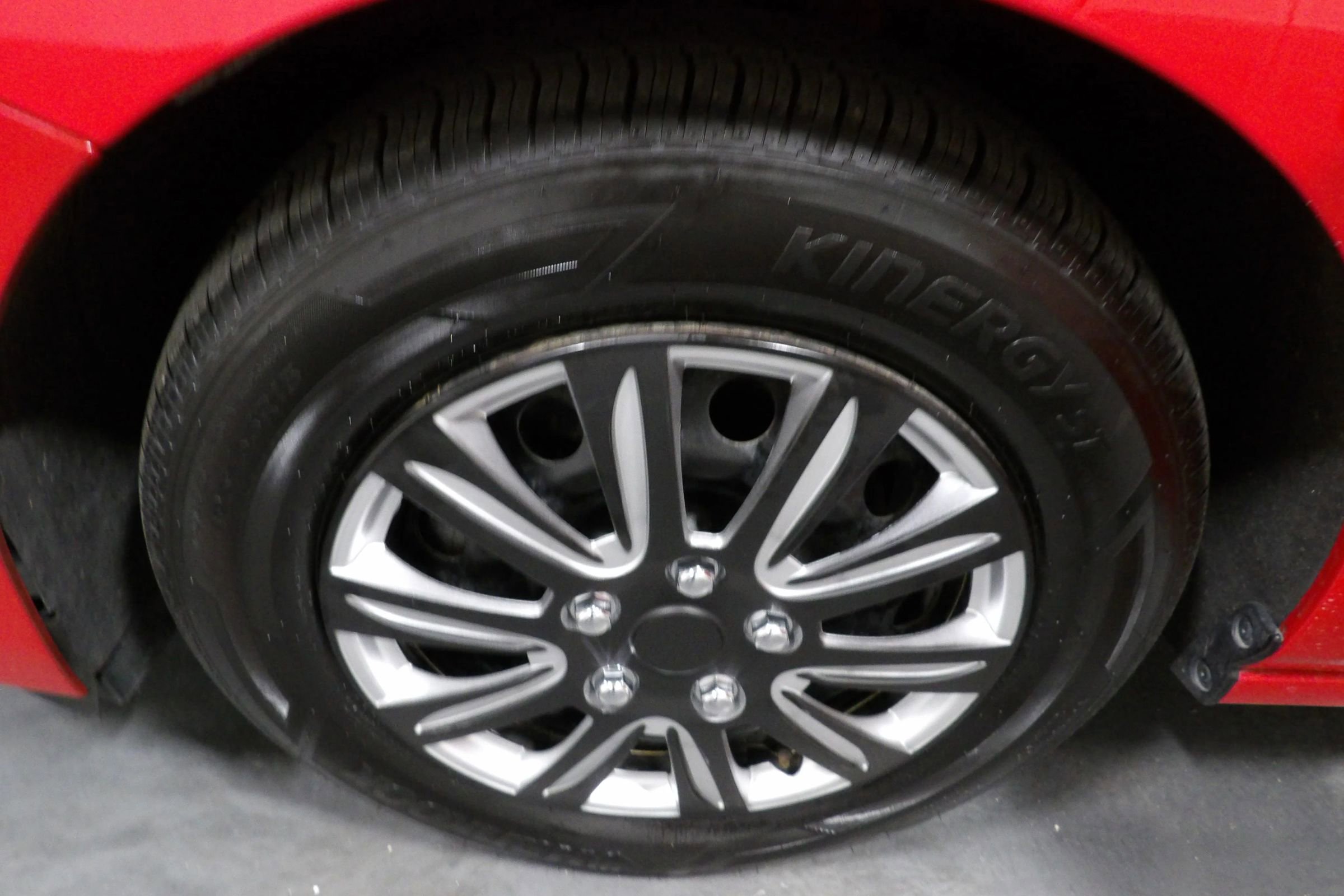 Used 2018 Chevrolet Cruze LS image 17