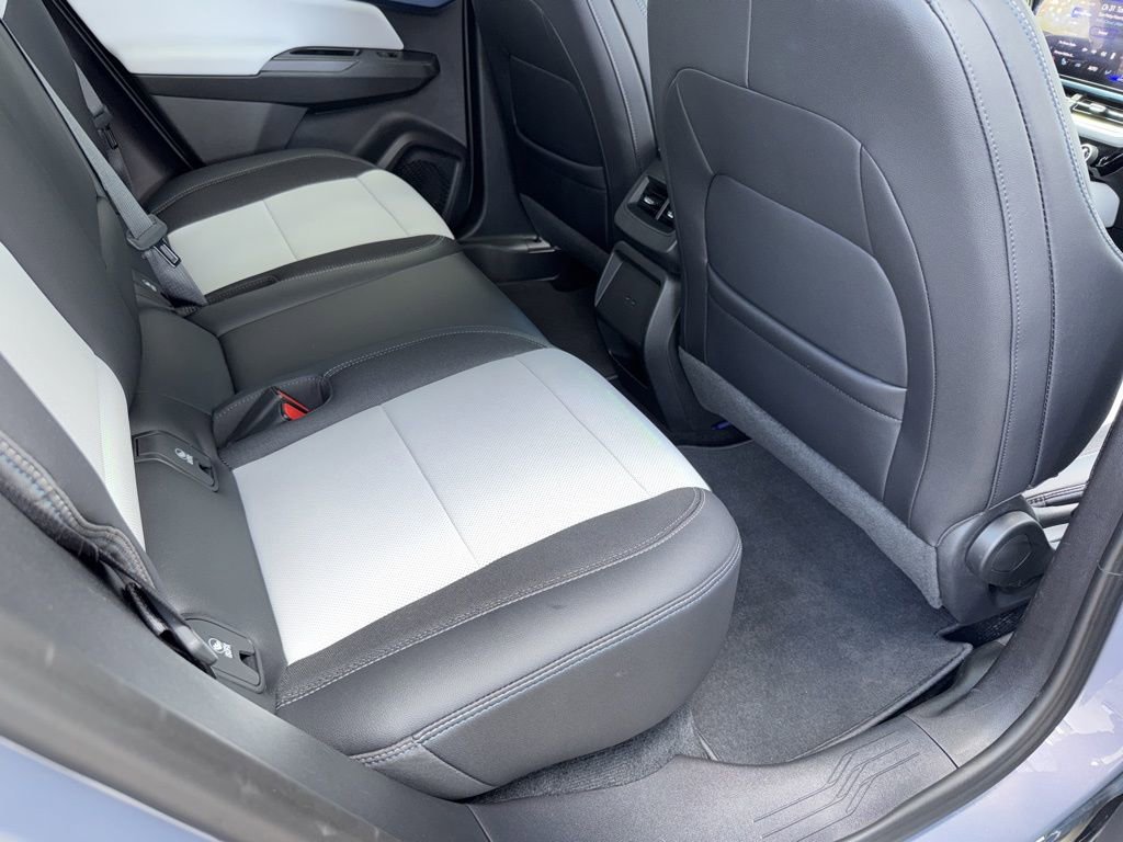 Used 2025 Chevrolet Equinox EV LT FWD image 25
