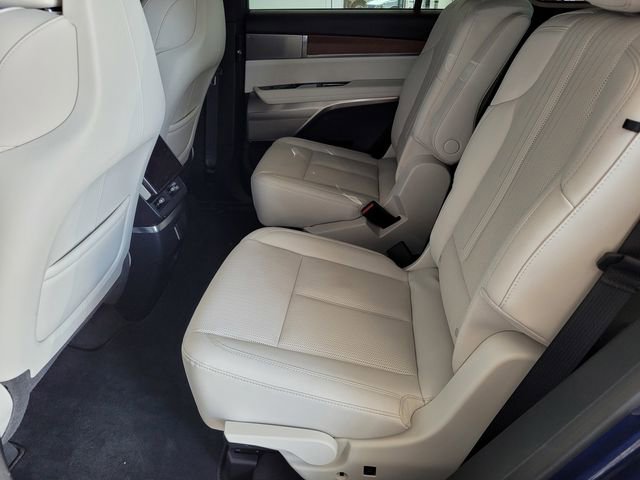 Certified 2026 Cadillac Vistiq Sport AWD/4WD image 15