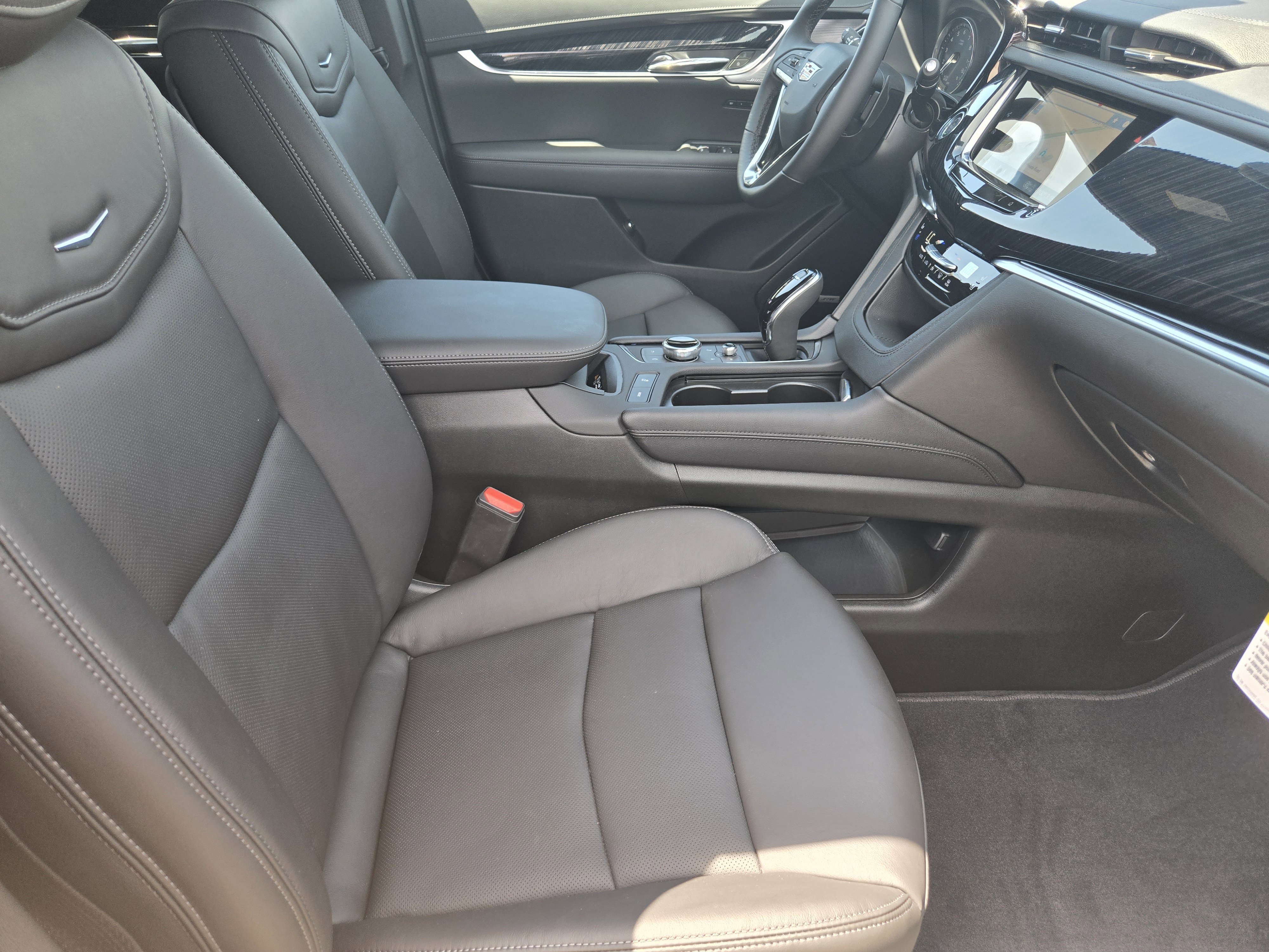 New 2025 Cadillac XT6 Premium Luxury w/ Technology Package image 10