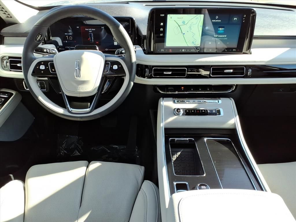 Used 2026 Lincoln Aviator Reserve w/ Luxury Package image 15