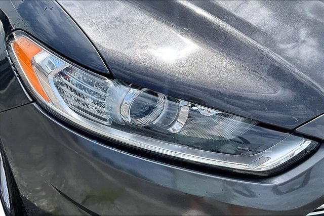 Used 2015 Ford Fusion Titanium FWD image 29
