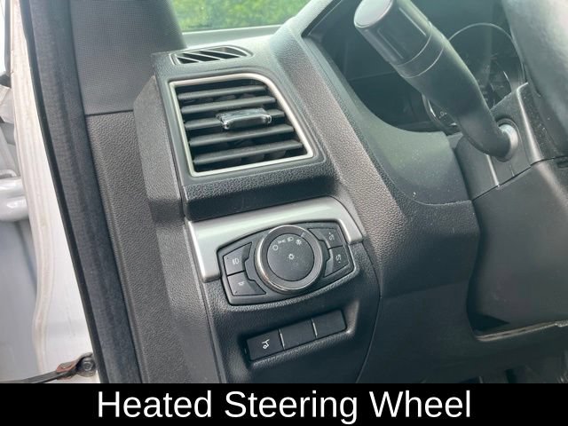 Used 2017 Ford Explorer XLT w/ Equipment Group 202A FWD image 19