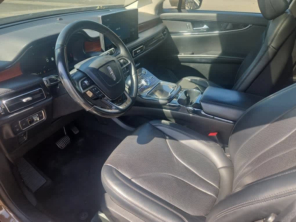 Used 2022 Lincoln Nautilus Reserve FWD image 13