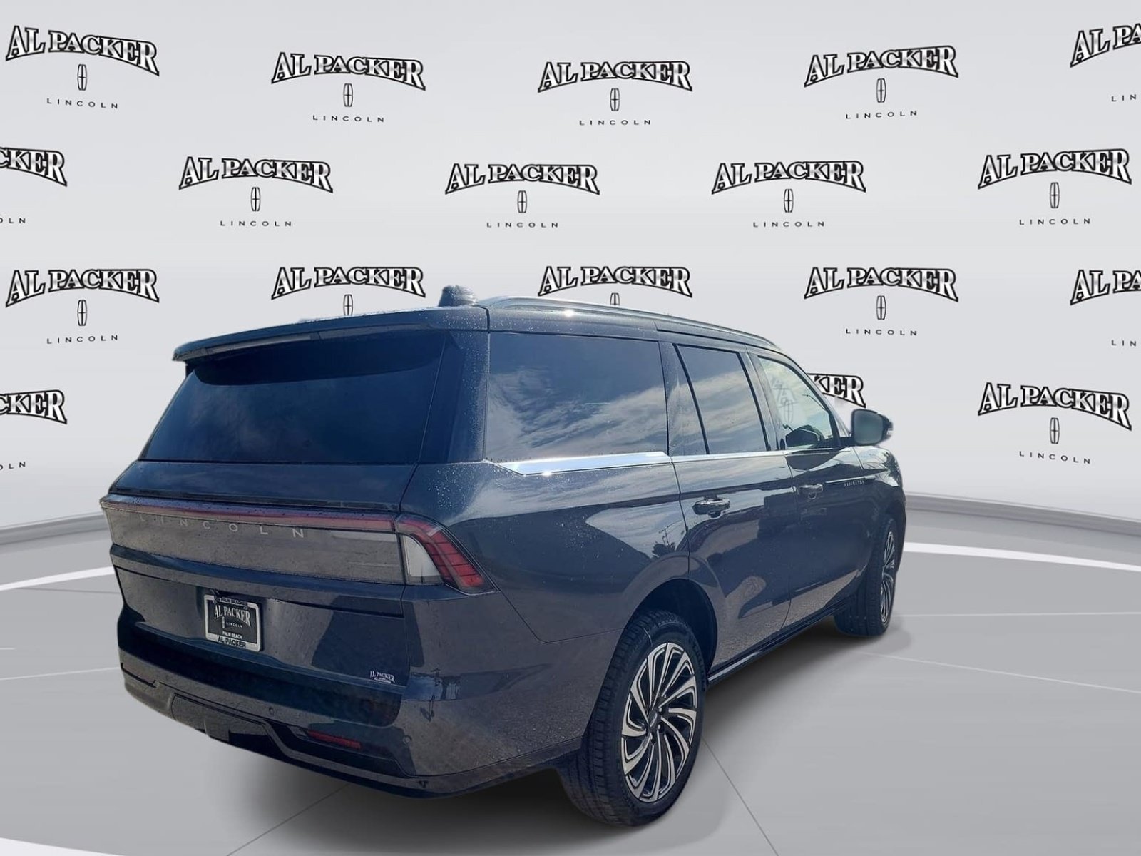 New 2027 Lincoln Navigator Black Label AWD/4WD image 5