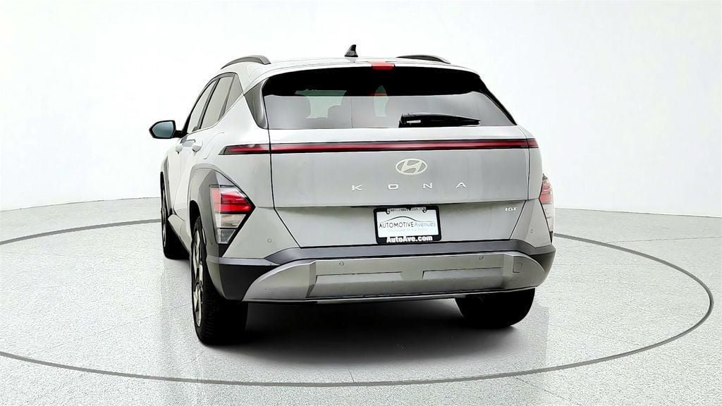 Used 2026 Hyundai Kona Limited FWD image 6