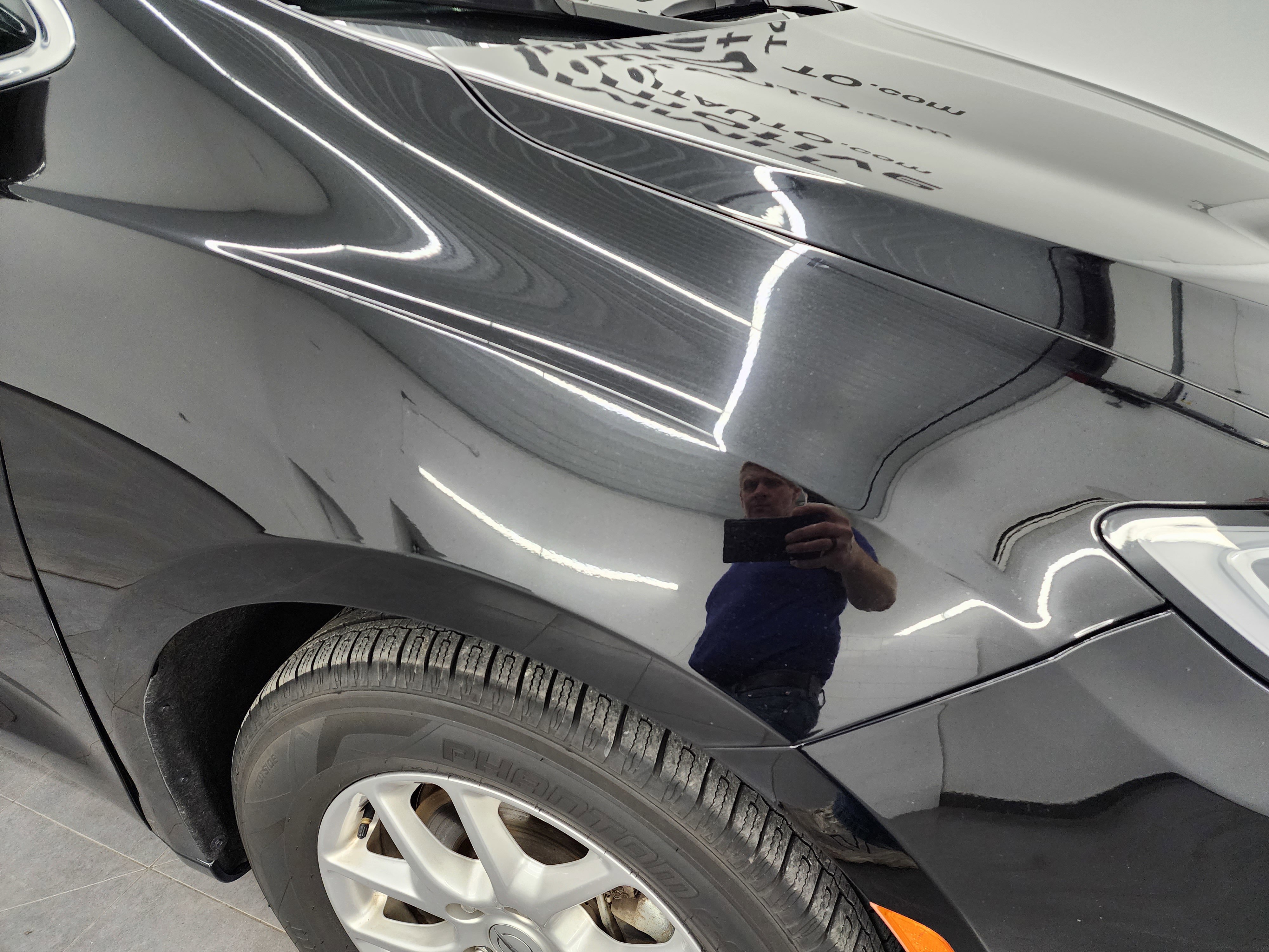 Used 2024 Chrysler Pacifica Touring-L FWD image 23