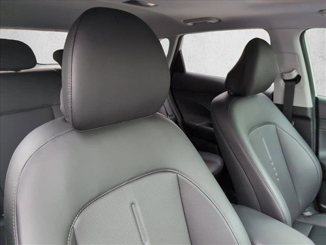 Certified 2025 Hyundai Kona Limited image 24