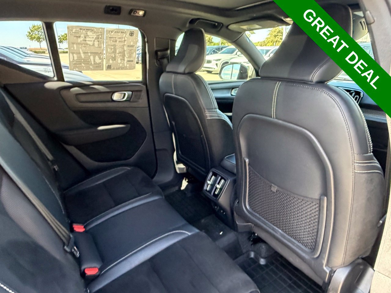 Used 2021 Volvo XC40 T5 R-Design w/ Advanced Package AWD/4WD image 35