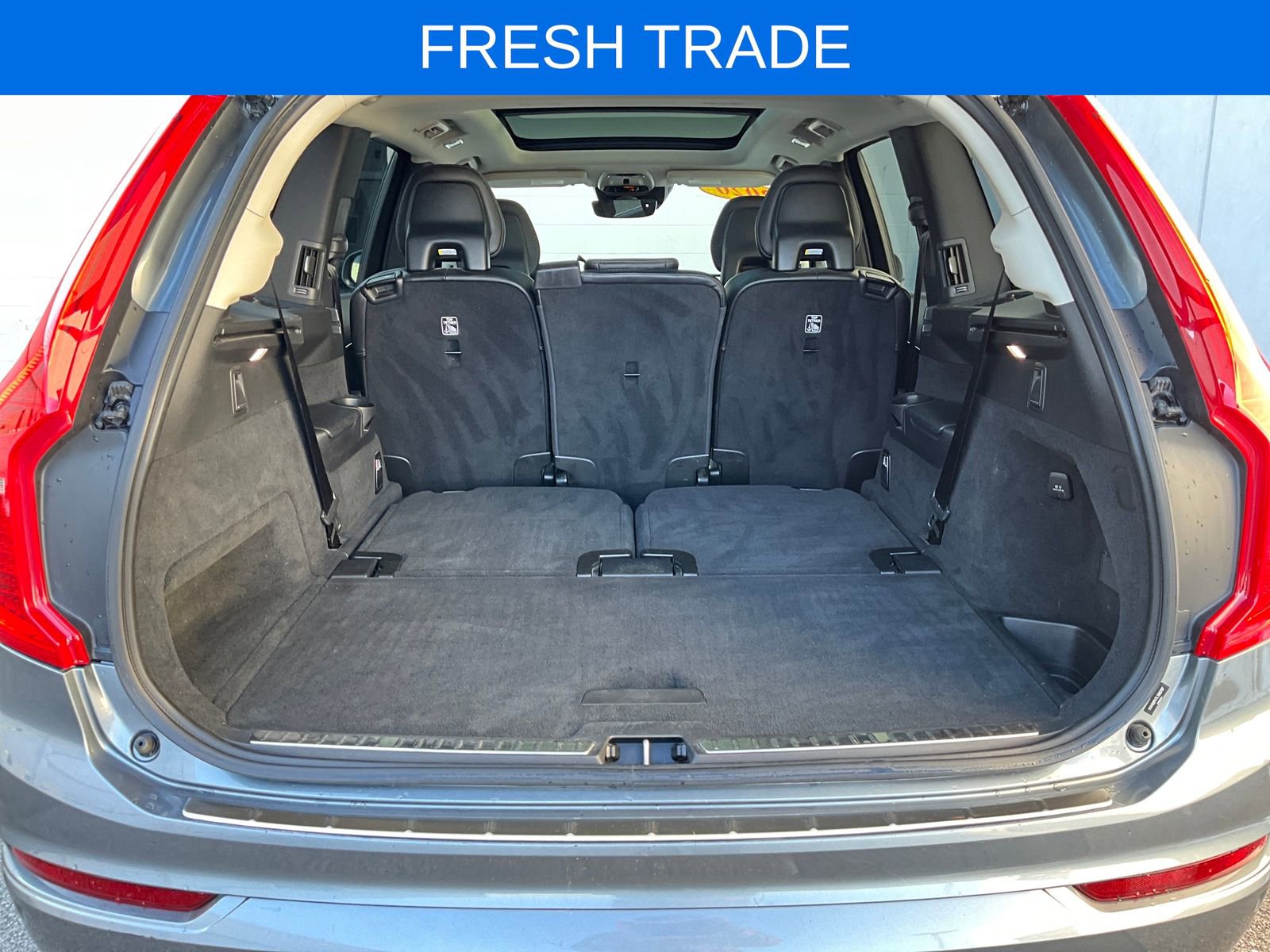 Used 2020 Volvo XC90 T5 Momentum w/ Protection Package Premier image 25