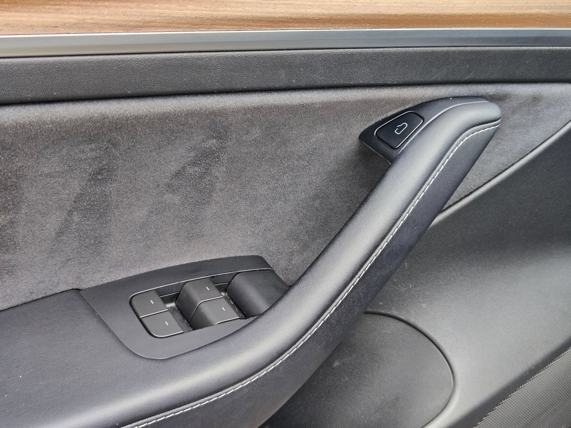Used 2023 Tesla Model 3 Standard Range RWD image 12