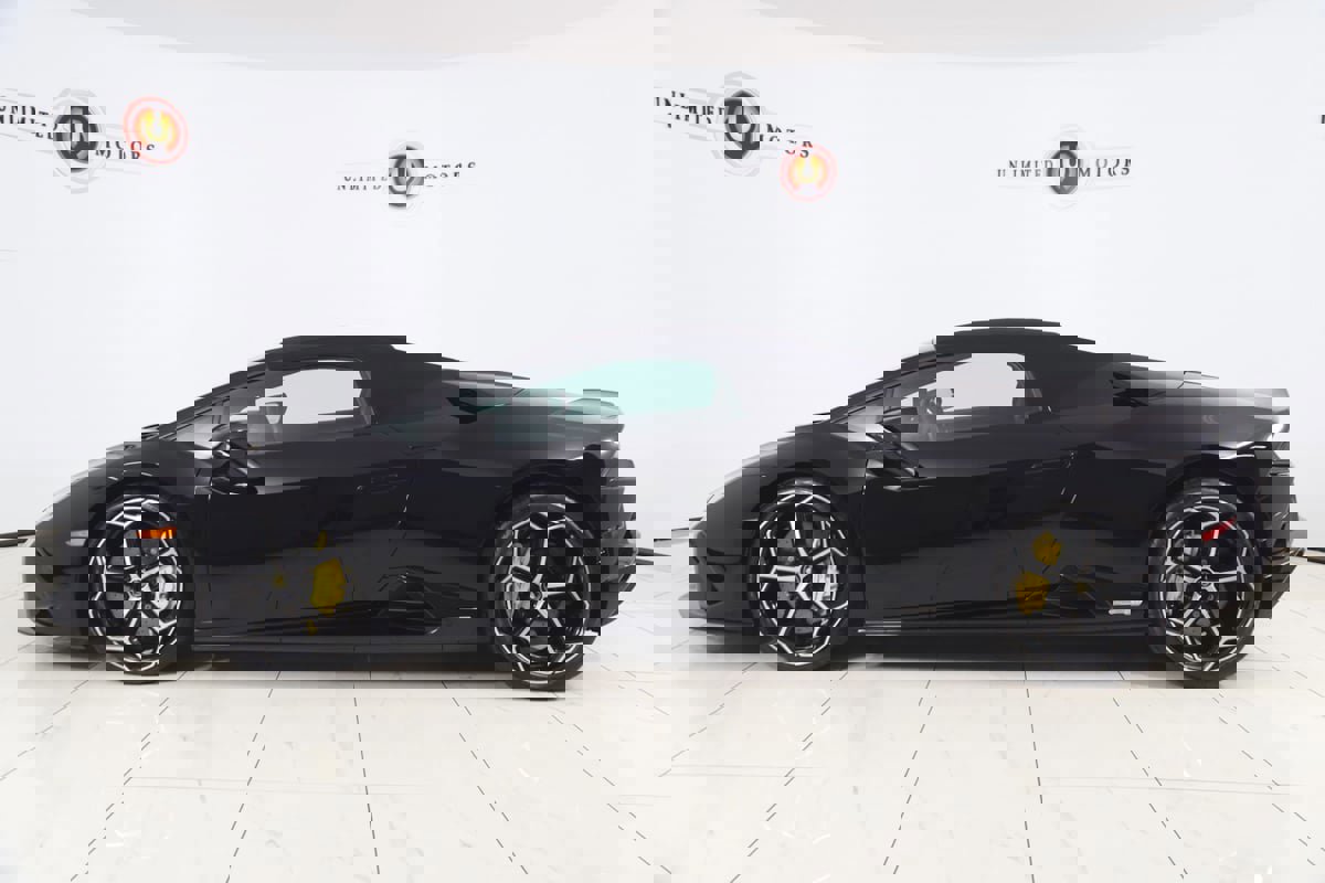 Used 2023 Lamborghini Huracan EVO image 42