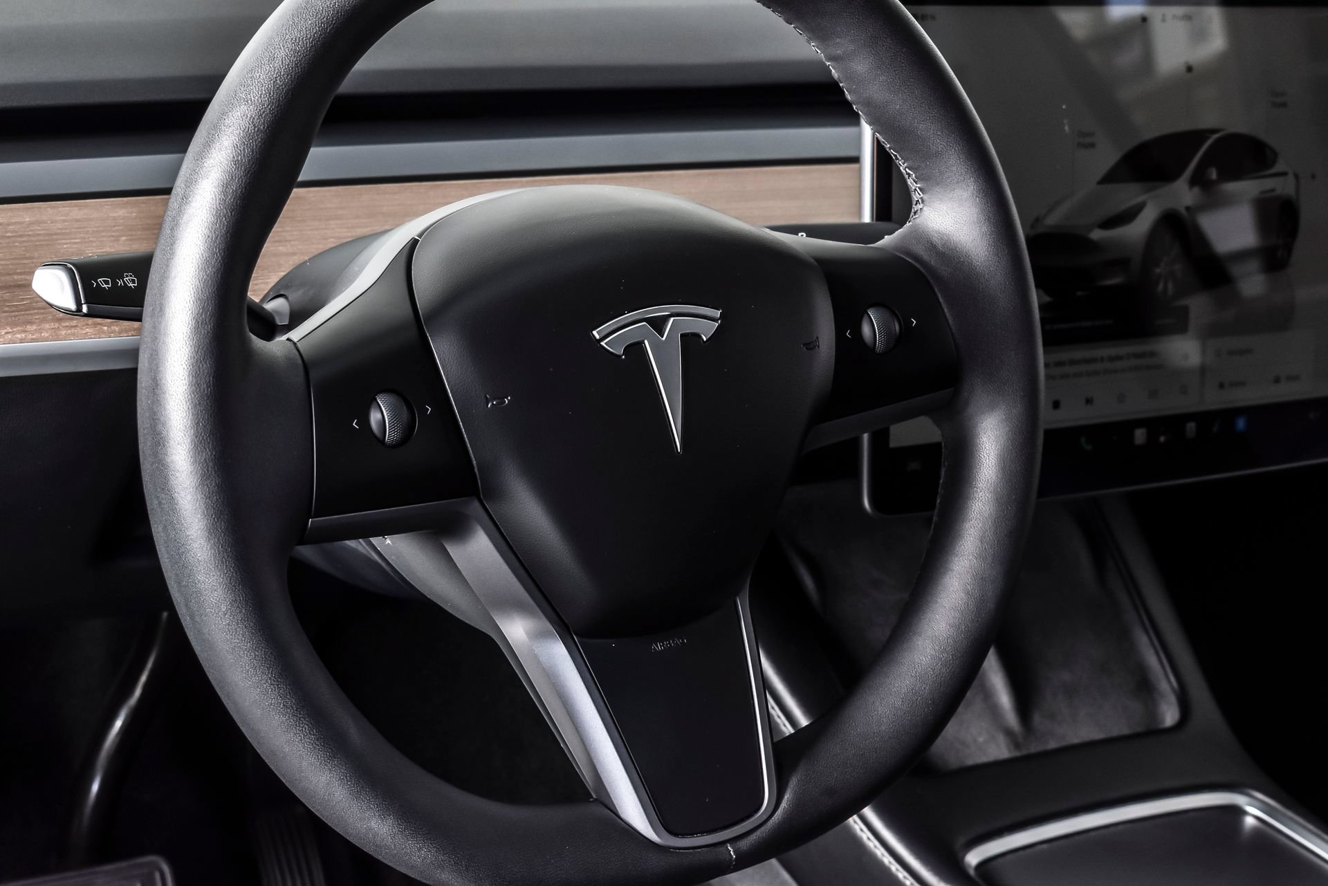 Used 2023 Tesla Model Y Long Range AWD/4WD image 16