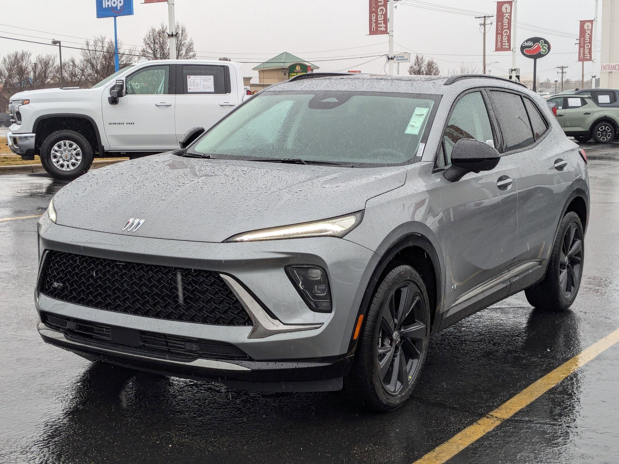 New 2025 Buick Envision Sport Touring image 9