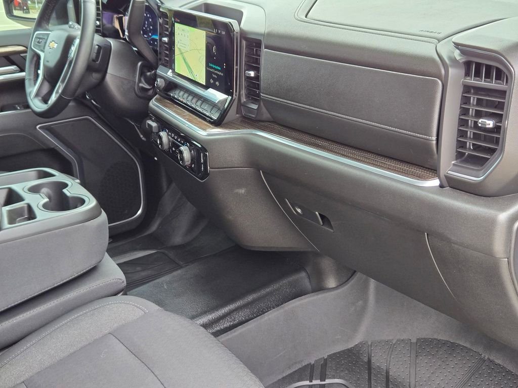 Used 2025 Chevrolet Silverado 2500 LT w/ Convenience Package image 26