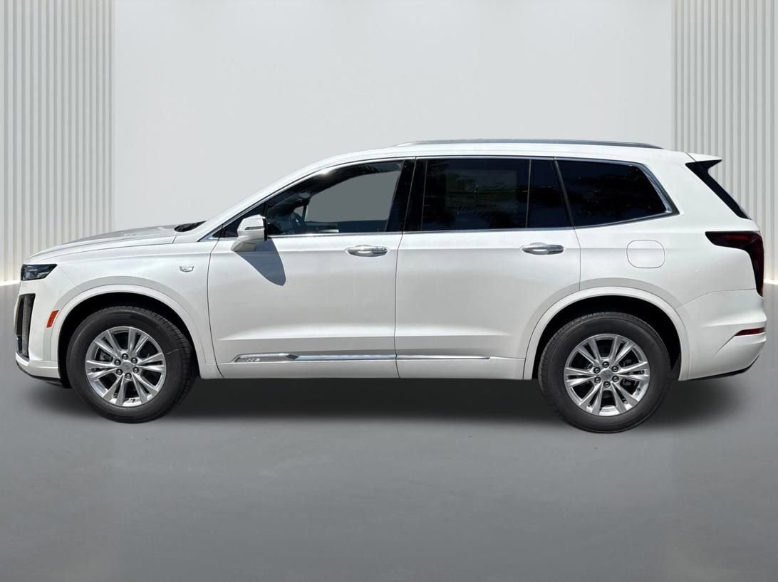 New 2025 Cadillac XT6 Luxury image 7