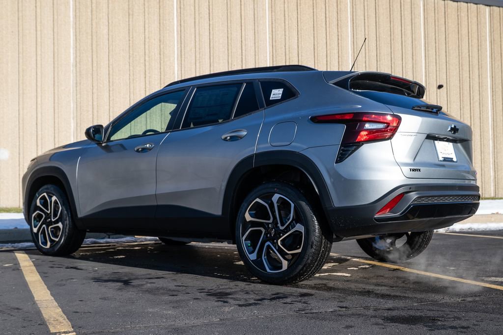 New 2025 Chevrolet Trax RS w/ Driver Confidence Package image 5