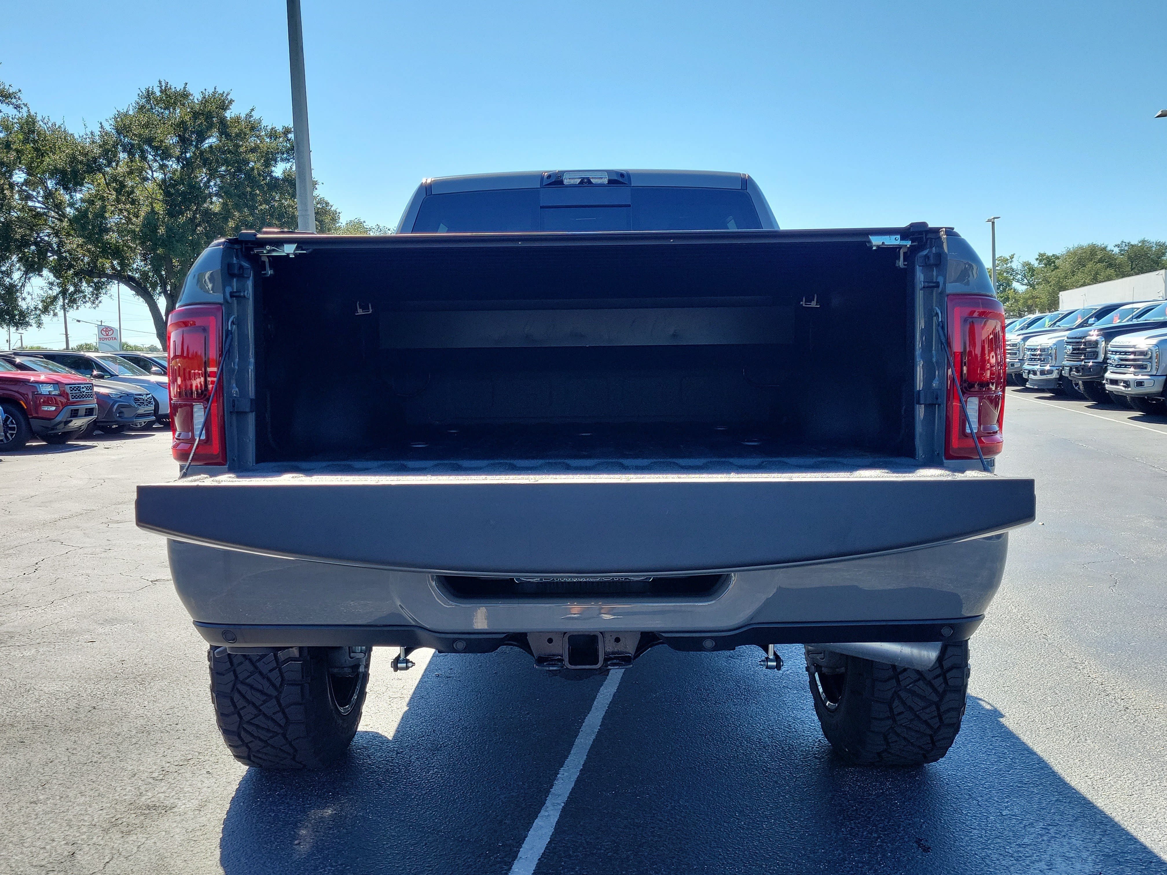 Used 2026 RAM 2500 Limited AWD/4WD image 10