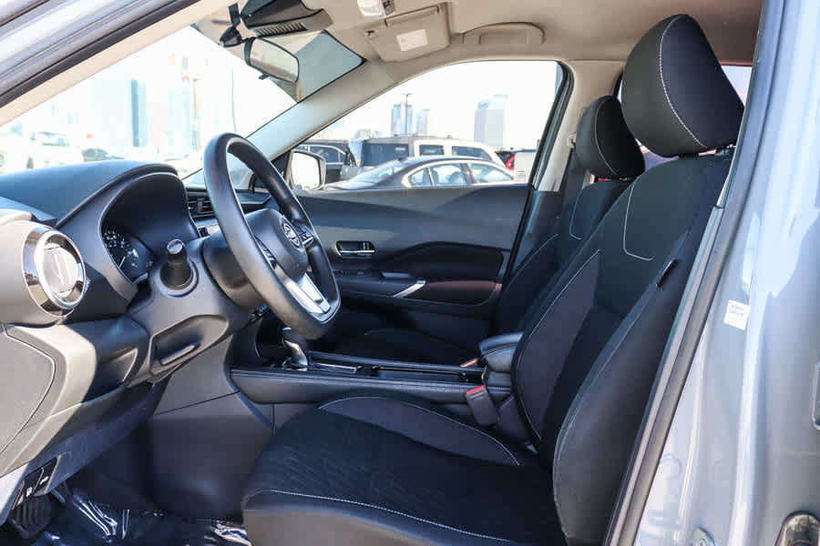 Used 2022 Nissan Kicks SV FWD image 17