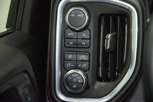 Used 2022 GMC Sierra 3500 Denali w/ Denali Ultimate Package image 38