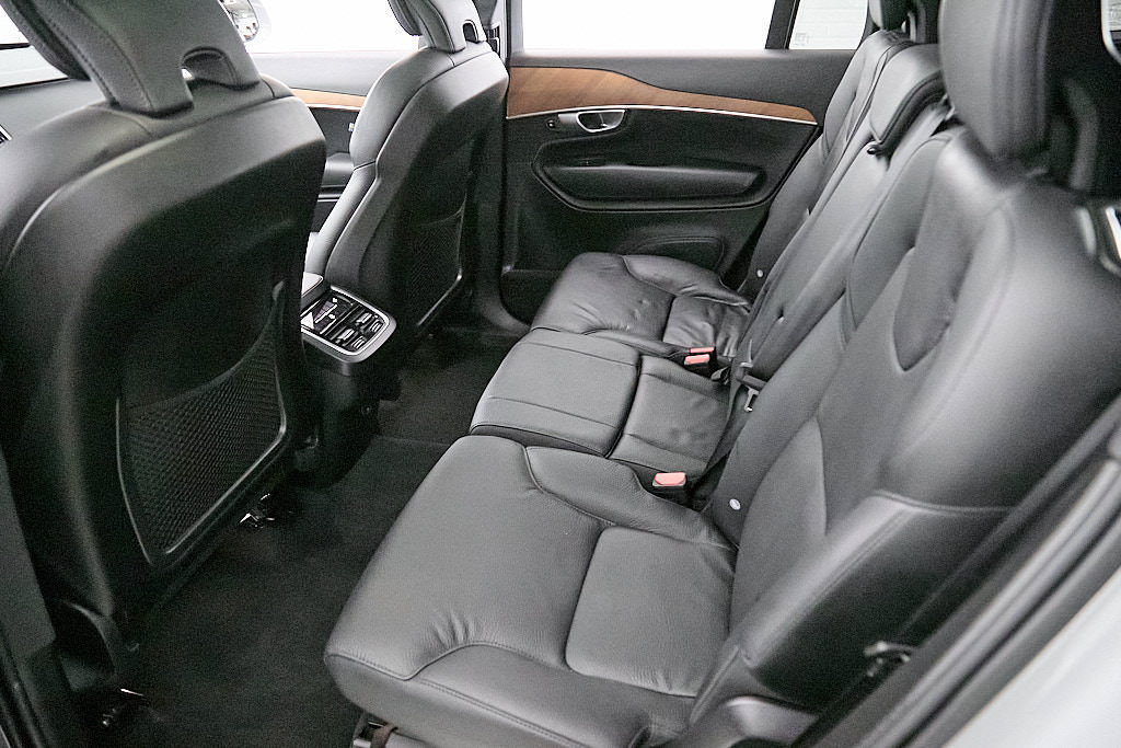 Certified 2024 Volvo XC90 B6 Plus w/ Protection Package Premier AWD/4WD image 22