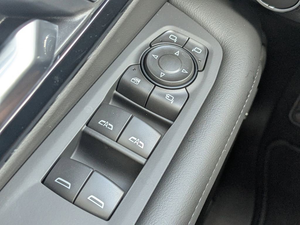 New 2026 Chevrolet Suburban LT w/ Comfort Package image 25