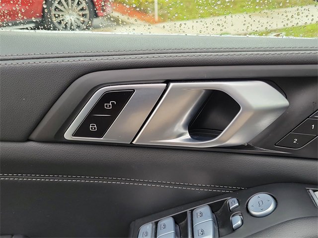 Used 2023 BMW X7 xDrive40i w/ Premium Package image 29