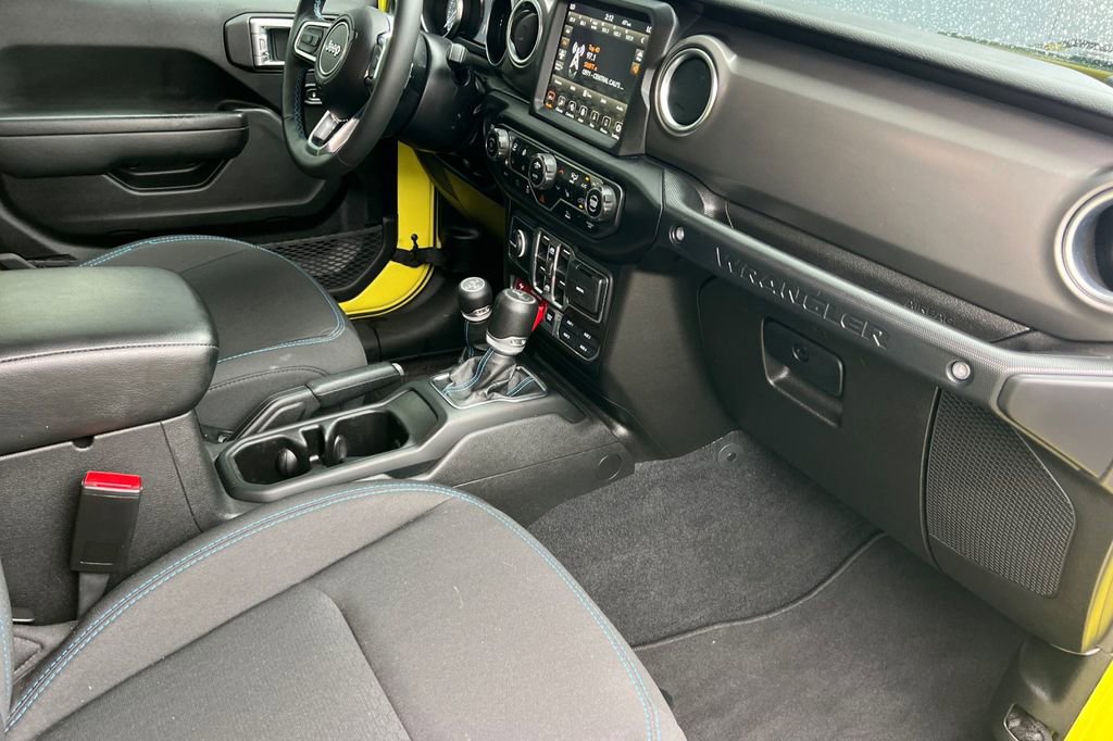 Used 2022 Jeep Wrangler Unlimited Rubicon 4xe w/ Steel Bumper Group image 16