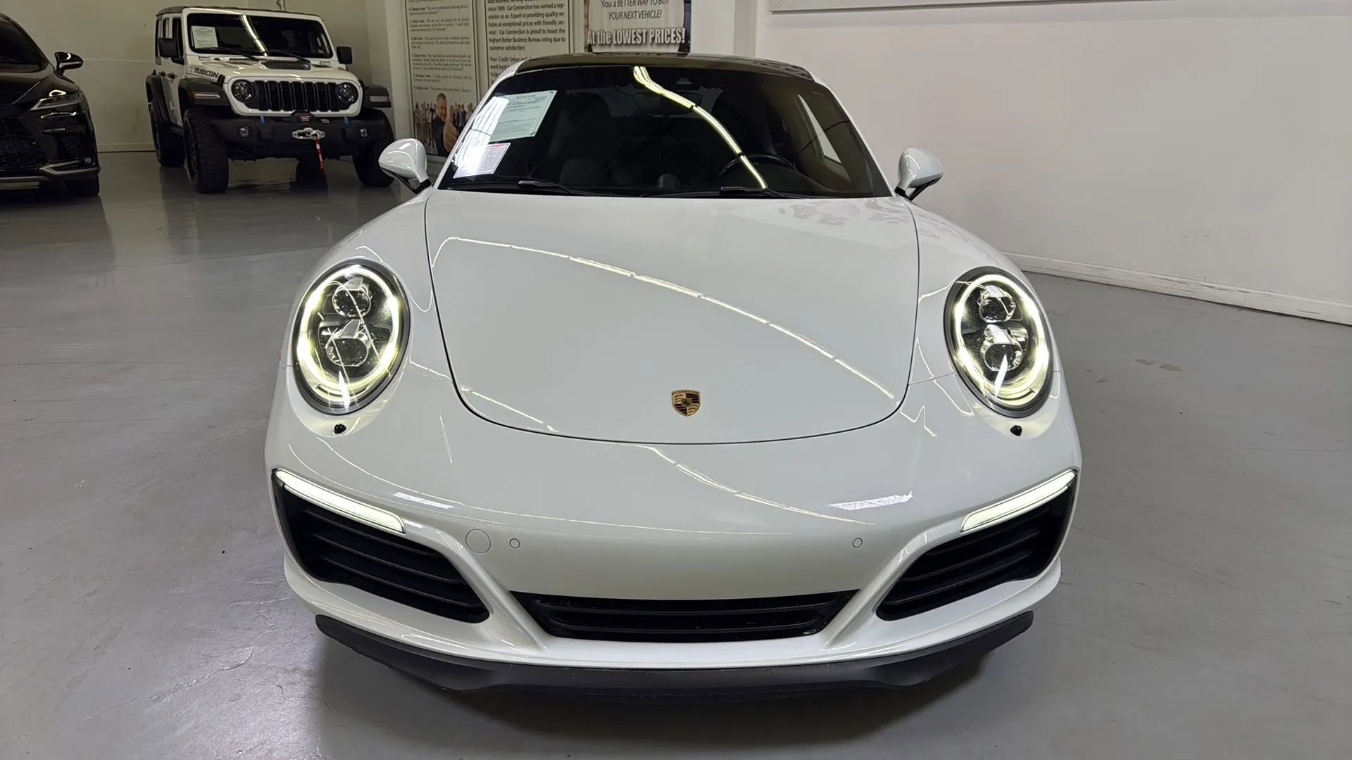 Used 2017 Porsche 911 Carrera S image 2