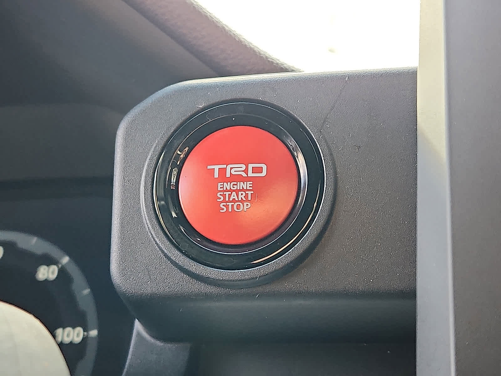 Used 2024 Toyota Tacoma TRD Off-Road image 23