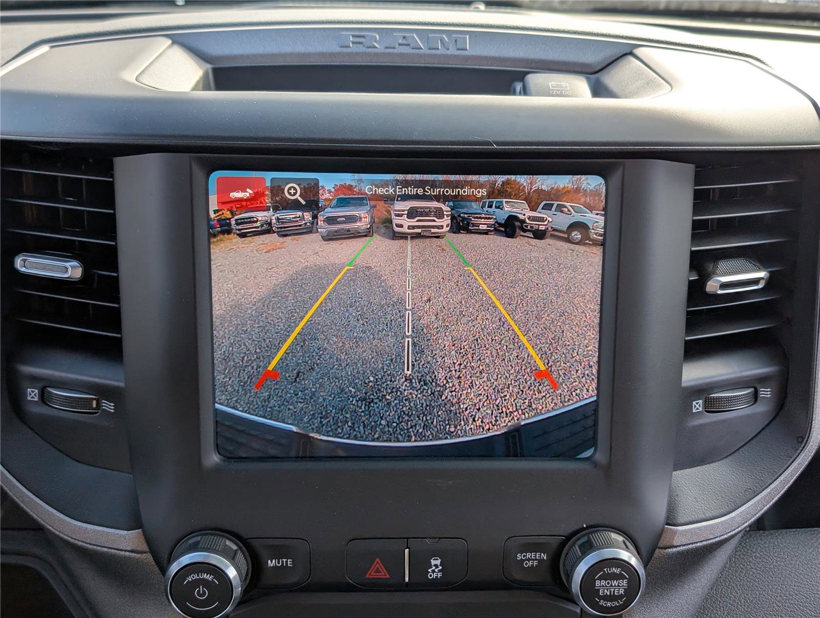 Used 2024 RAM 3500 Tradesman w/ Chrome Appearance Group image 26