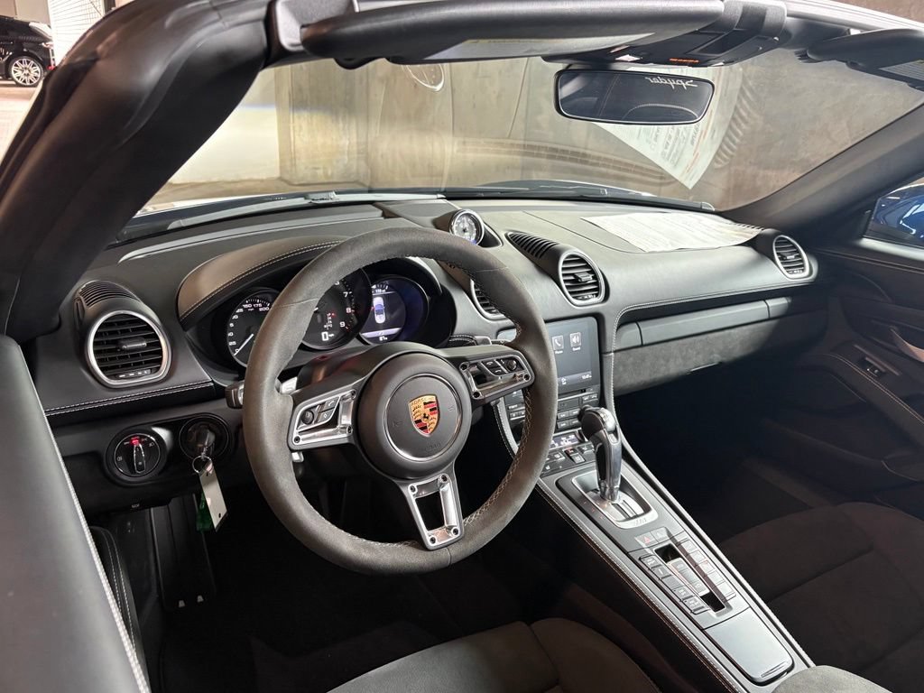 Used 2022 Porsche 718 Boxster Spyder RWD image 6