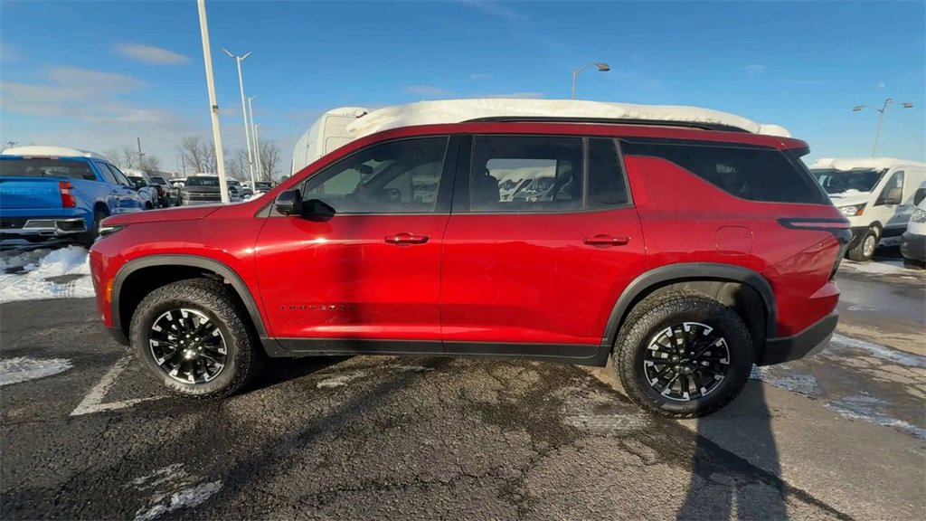 Used 2025 Chevrolet Traverse Z71 w/ Driver Confidence Package image 5
