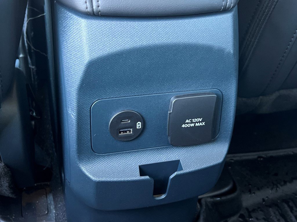 Used 2023 Ford Maverick Lariat w/ Lariat Luxury Package image 13