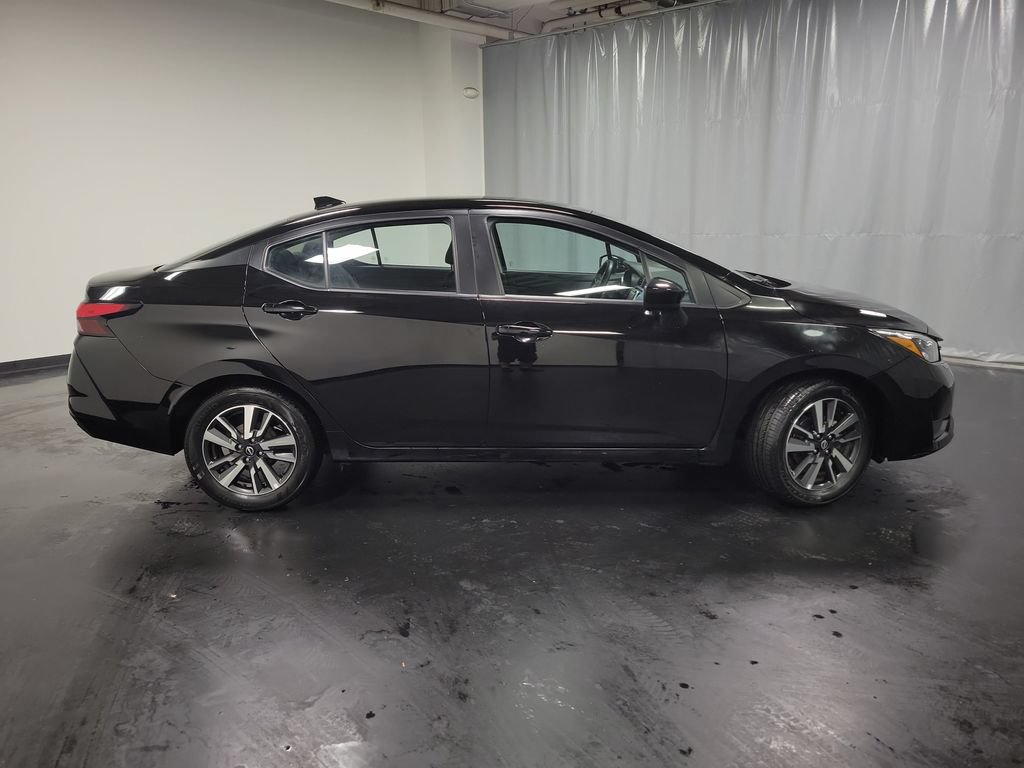 Used 2025 Nissan Versa SV FWD image 9
