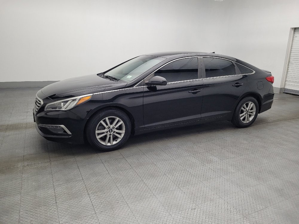 Used 2015 Hyundai Sonata SE w/ Option Group 09 FWD image 2
